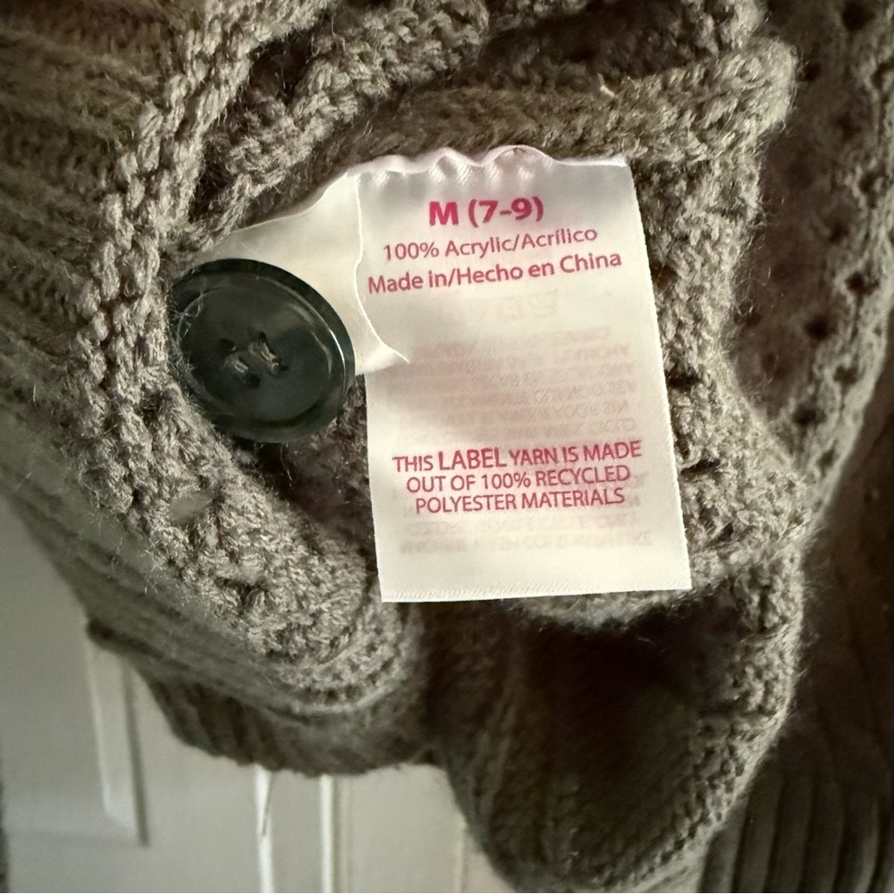 Juniors 2 pack Sweaters Cream and Green No Boundaries size 7-9 - Picture 8 of 12